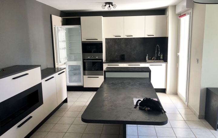  Christophe Gay immobilier Appartement | CLERMONT-L'HERAULT (34800) | 59 m2 | 780 € 